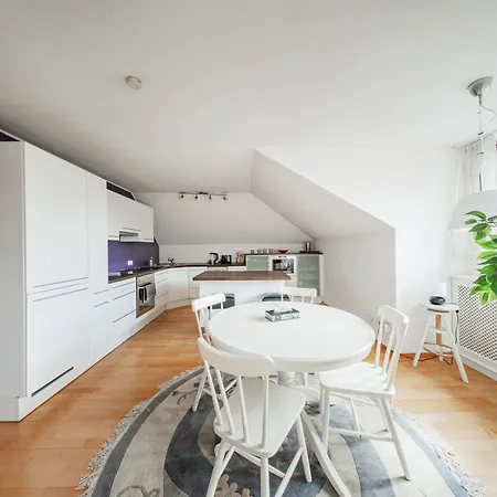 Bergblick Penthouse Апартаменти Інсбрук